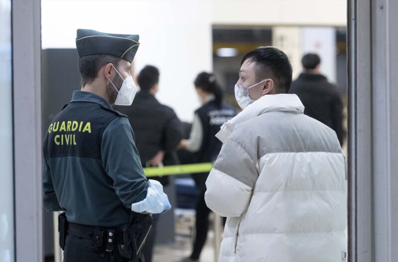 La UE pide transparencia a China con contagios de COVID-19