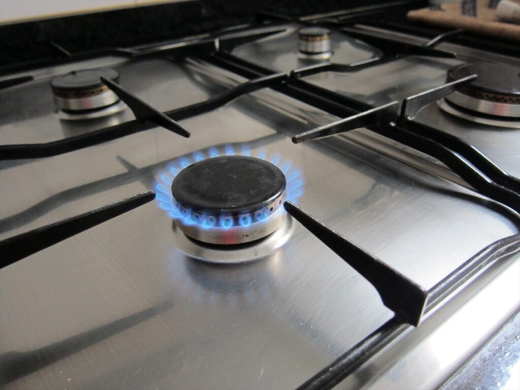 Bruselas pide prorrogar hasta marzo de 2024 la reducción del 15% de la demanda del gas