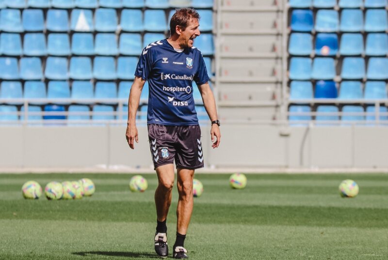 Ramis prevé un partido "diferente" al del derbi ante el Alavés