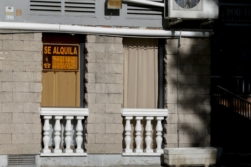 El precio de la vivienda de alquiler se dispara 57,3% en Canarias