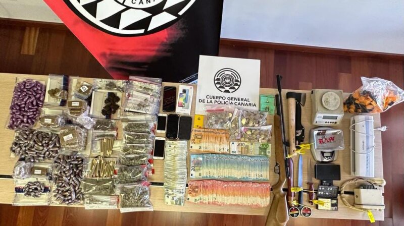 Imagen de lo intervenido por la Policía Canaria en la operación antidroga realizada en Arona (Tenerife) / Policía Canaria