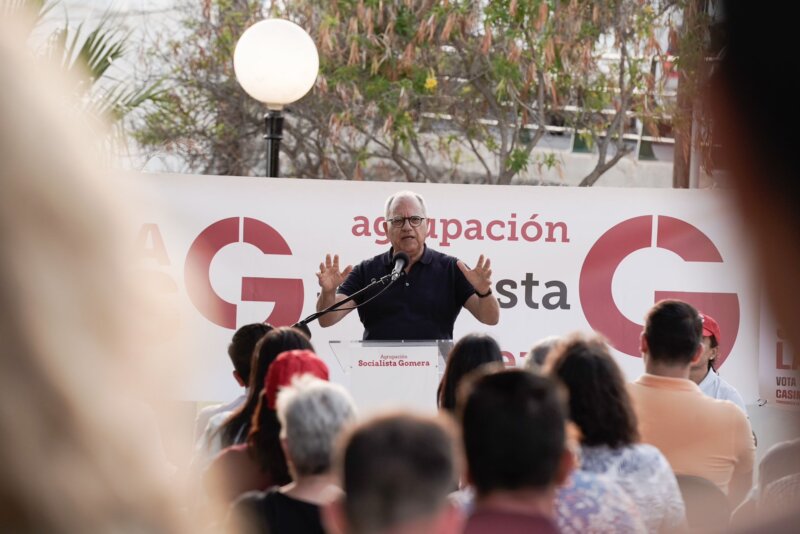 Casimiro Curbelo, candidato de ASG al Cabildo de La Gomera, durante un acto de la campaña electoral de las elecciones 2023 / ASG