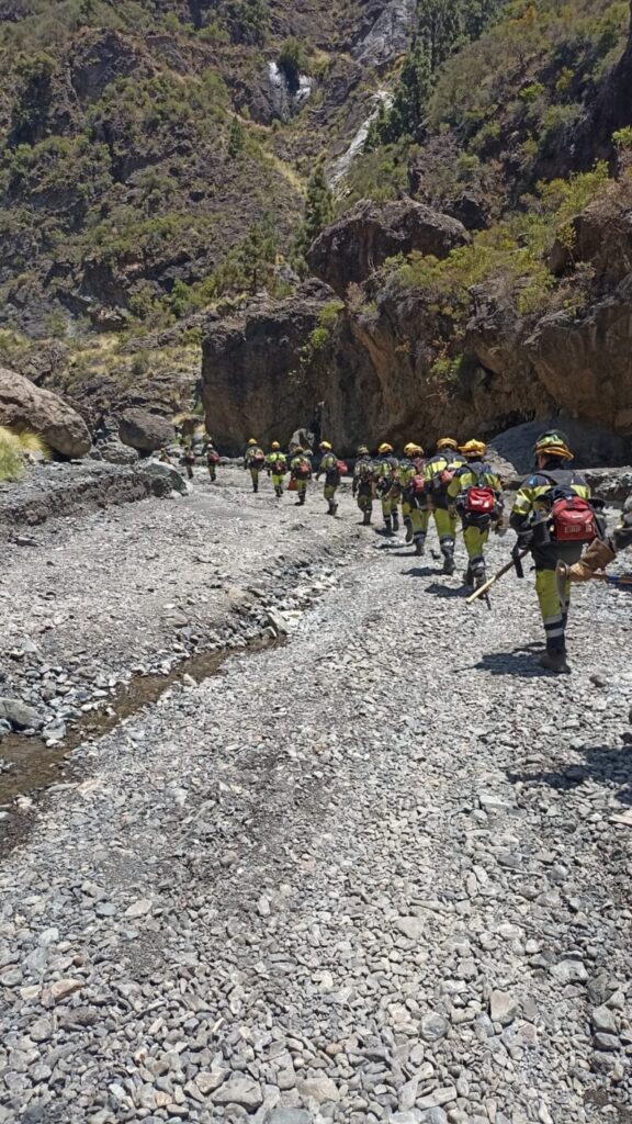 Se reaviva el incendio en La Palma