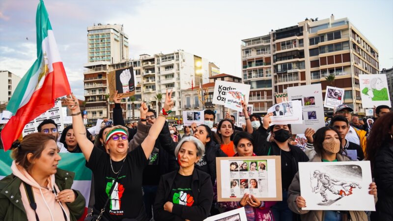 Imagen de archivo durante las manifestaciones por la muerte de Masha Amini, donde el Gobierno iraní afirma haber detenido a varios espías israelíes / Europa Press