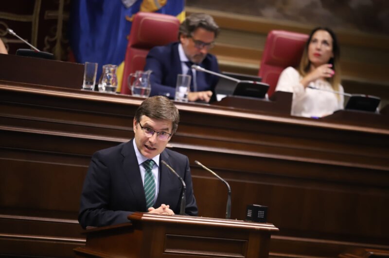 PSOE, NC y VOX intervienen en el Debate de Investidura de Fernando Clavijo