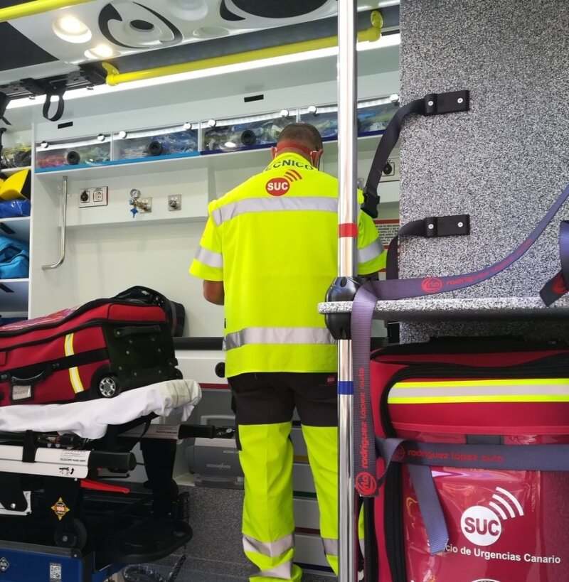 Un menor herido grave al caer desde el techo de una nave abandonada