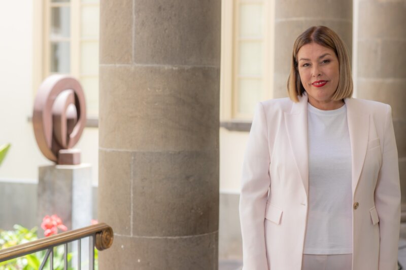 La presidenta del Parlamento de Canarias, Astrid Pérez