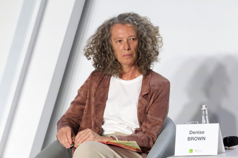 La coordinadora humanitaria de la ONU para Ucrania, Denise Brown, ha condenado este domingo el ataque en el que murieron el sábado dos cooperantes extranjeros