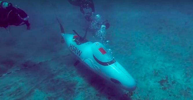 Prueba de prototipo de submarino a pedales en Gran Canaria