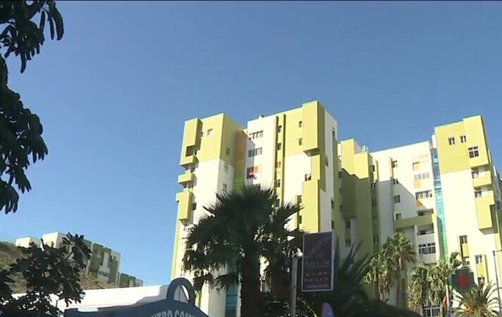 Una avería de agua afecta a 7.000 personas en Jinámar, Gran Canaria