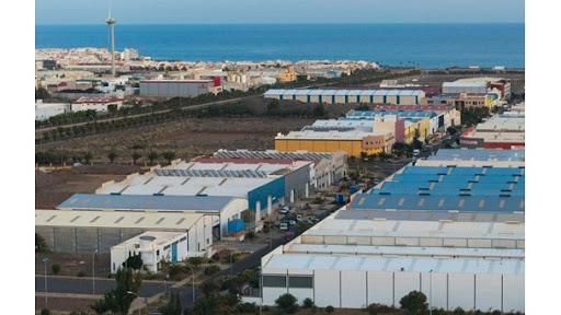 A nivel nacional, los precios industriales volvieron a moderar su descenso en diciembre al 6,3 % en tasa anual, 1,3 puntos por debajo que en noviembre