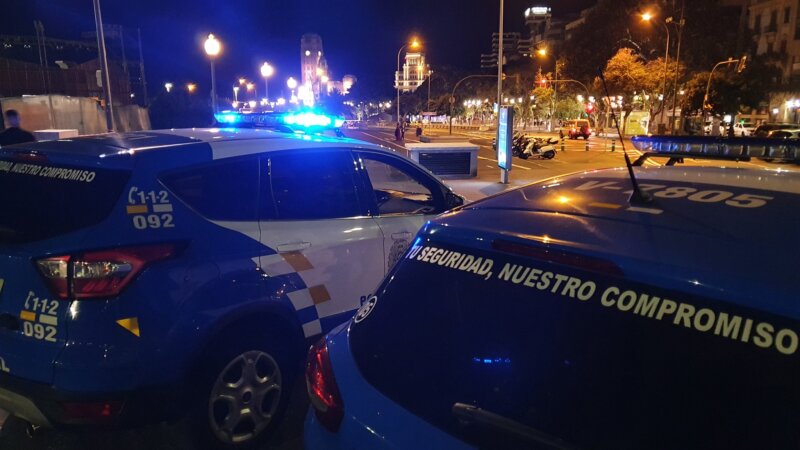 Detenido un varón por agredir a un agente de la Policía Local