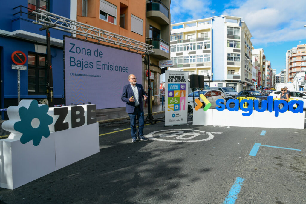 El Ayuntamiento de L.P.G.C ha presentado las características de la Zona de Bajas Emisiones en el barrio de Las Alcaravaneras.