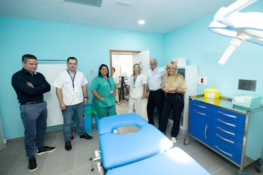 Visita a las instalaciones del nuevo quirófano en Las Alcaravaneras / Consejería de Sanidad
