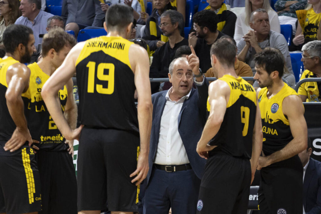 El equipo de Txus Vidorreta confía en ganar al Unicaja y colocarse líderes de la Liga Endesa. Mañana jugarán en el Martín Carpena de Málaga