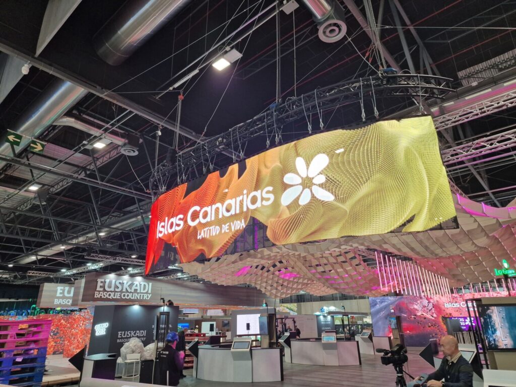 Canarias buscará en Fitur afianzarse como destino. El 2024 ha acabado con cifras de récord, con casi 18 millones de turistas