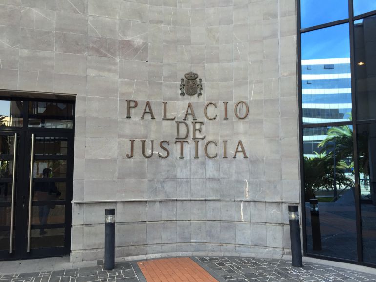 Al dueño de la gasolinera La Chasnera se le atribuye haber participado en un acuerdo con un empresario sevillano